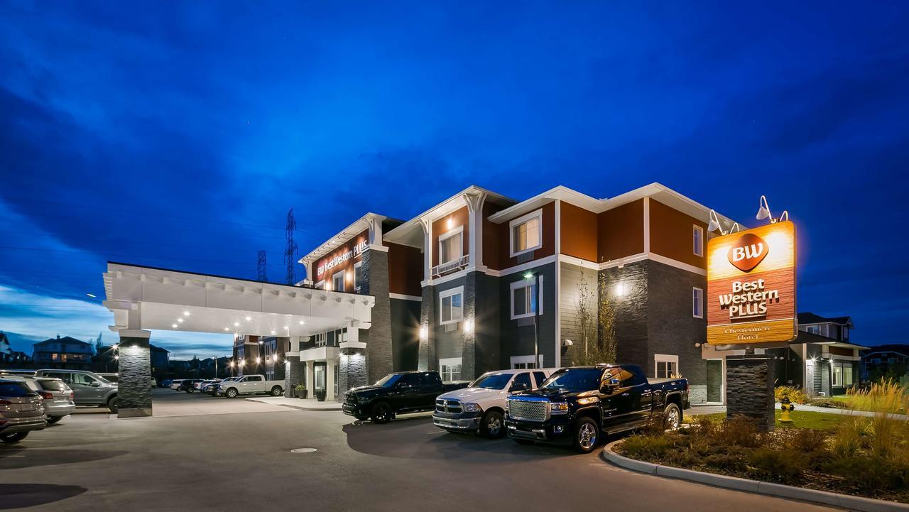 Best Western Plus Chestermere Hotel Εξωτερικό φωτογραφία